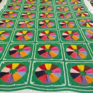 Afghan Color Wheel Hand-knitted Throw Blanket Cover Knit Circle Pattern Artisan
